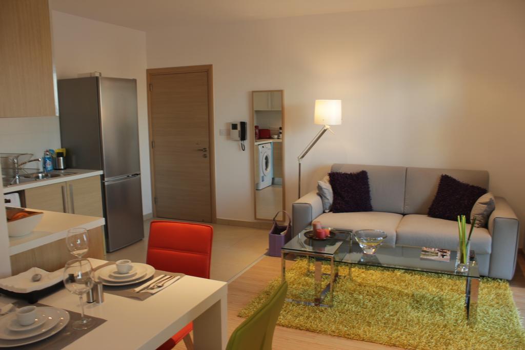 Eden Beach Apartment 611 Limasol Kamer foto