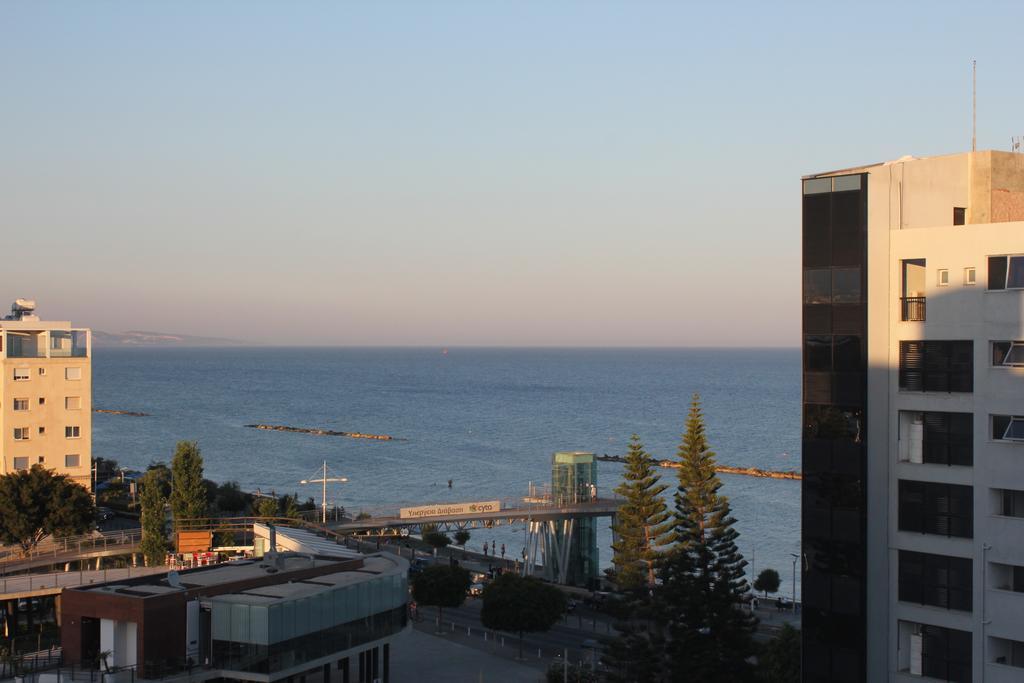 Eden Beach Apartment 611 Limasol Kamer foto